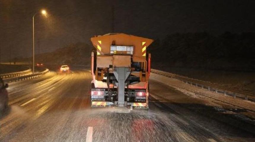 İbb: Kar Kalınlığı 8 Cm Oldu, Barajlarda Doluluk Arttı