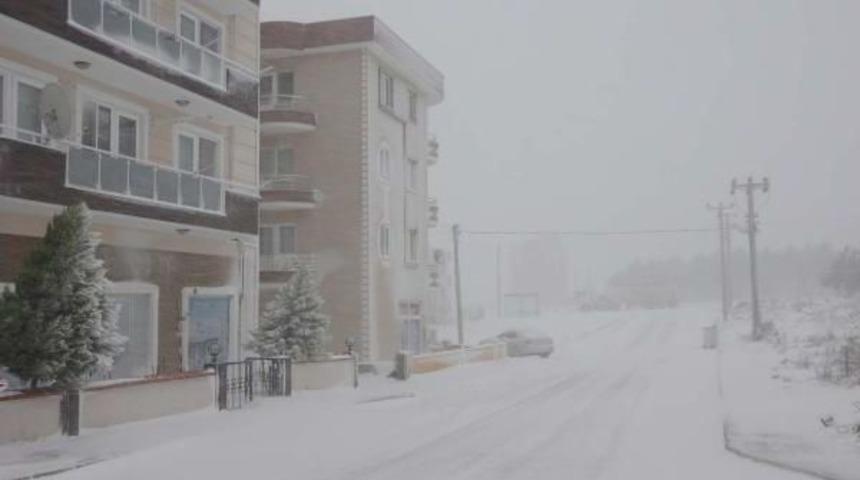 &Ccedil;anakkale'de Tipi Kara Ve Deniz Ulaşımını Aksatıyor