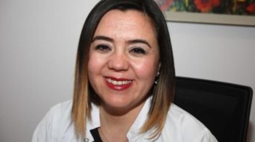 Diyetisyen Şenses: "yılbaşı Gecesinden Sonra Su Takviyesi Yapın"