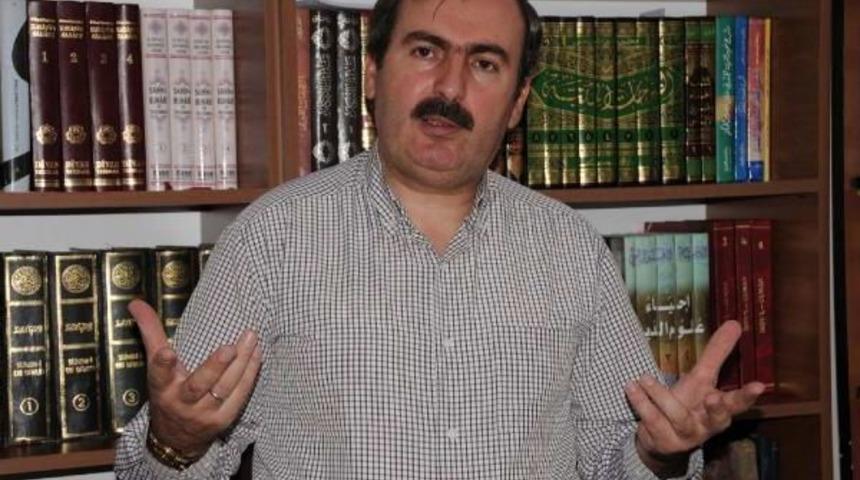 Do&ccedil;. Dr. İdiz: Noel Maksadıyla Yılbaşı Kutlamak Haramdır