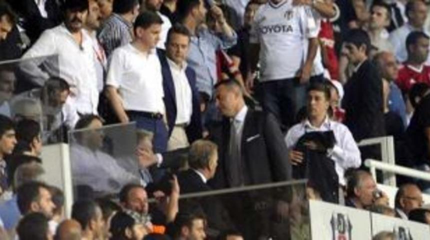 Protokol Trib&uuml;n&uuml;ne rezervasyon