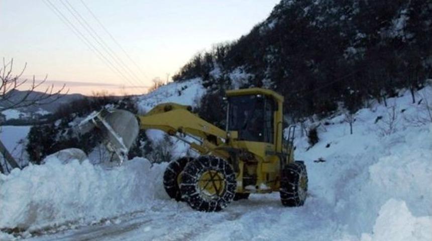 Bartın&rsquo;da Karla M&uuml;cadele Devam Ediyor