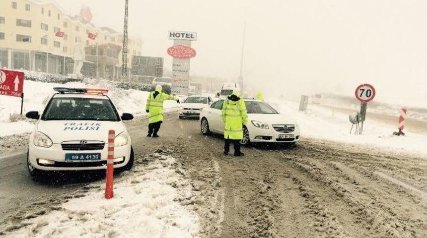 Tekirdağ&rsquo;dan &Ccedil;anakkale&rsquo;ye Bağlantı Kesildi