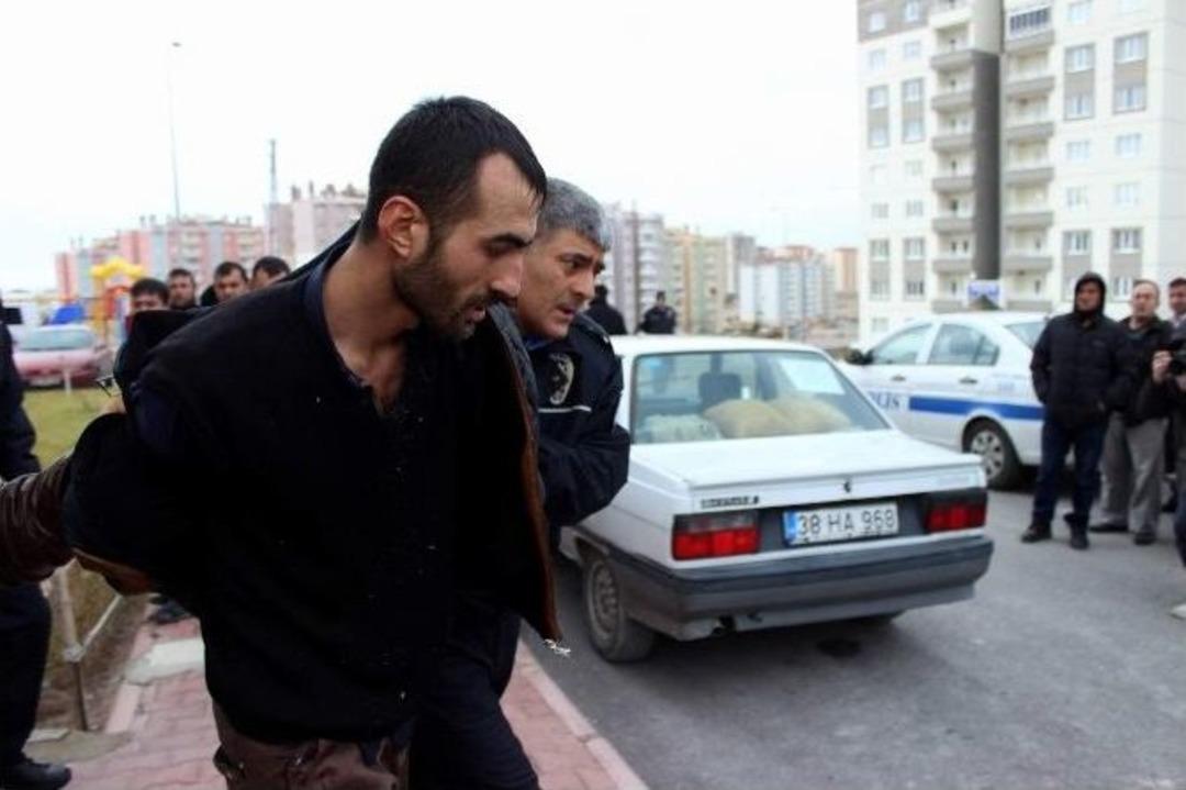 Kendini Yaralayarak Polise Direnen Şahsa &Ouml;zel Harekat M&uuml;dahale Etti