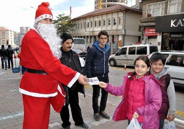 Nevşehir’de İlginç Noel Protestosu