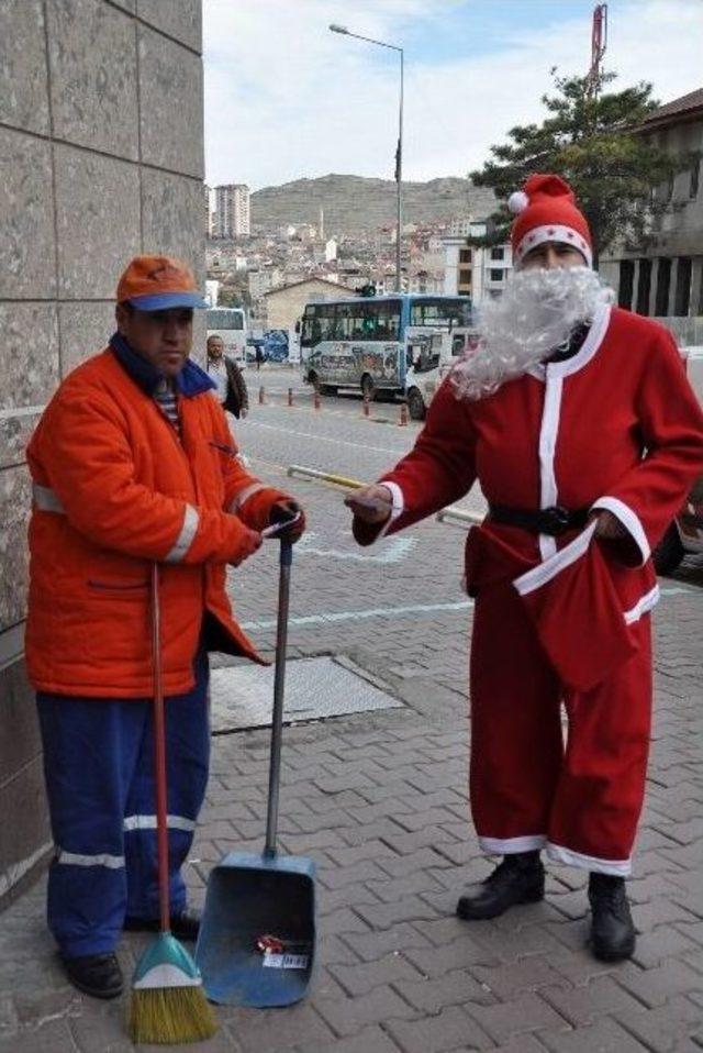 Nevşehir’de İlginç Noel Protestosu