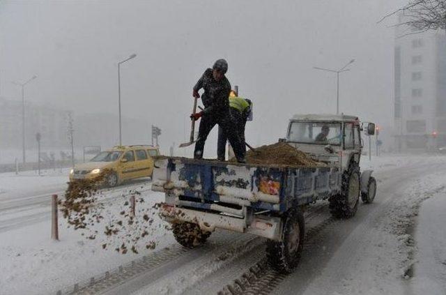 Çanakkale Valiliğinden ‘trafiğe Çıkmayın’ Uyarısı