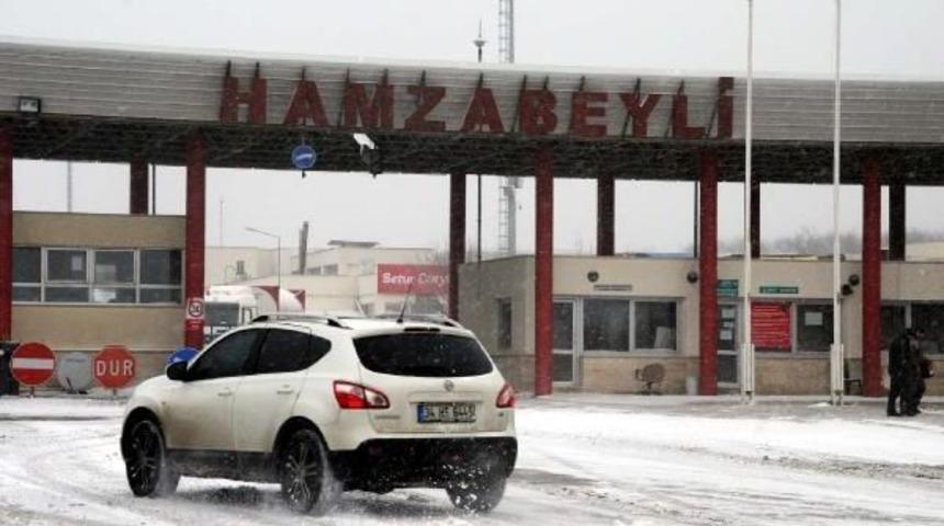 Edirne’De Kar Tipiyle Birlikte  Etkili Oluyor