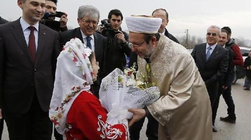 Mehmet G&ouml;rmez : İ&ccedil; İ&ccedil;e Ge&ccedil;miş İnsanlıklarımızı Sorgulamaya Fırsat Veren Bir Milat Olsun Her Yılbaşı