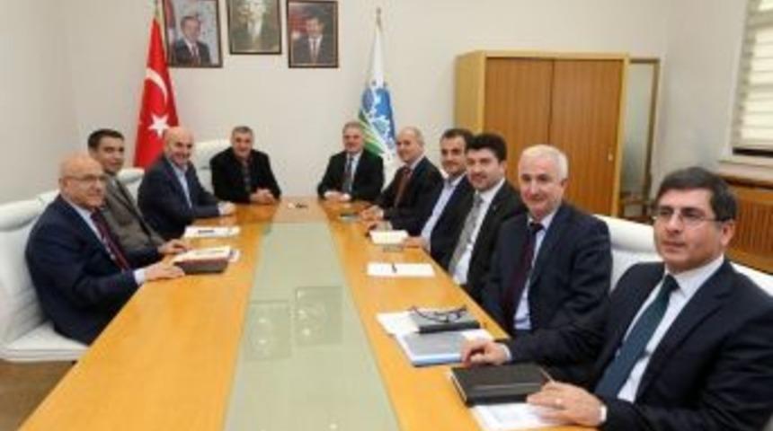 Haftalık &Uuml;st Y&ouml;netim Toplantısına Rekt&ouml;r Elmas&rsquo;ta Katıldı