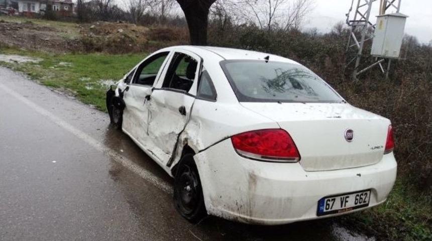 Otomobiller &Ccedil;arpıştı