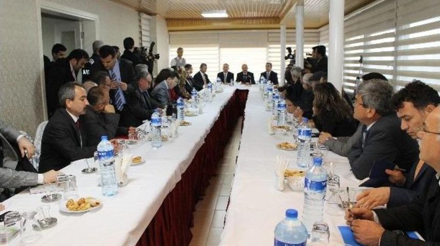 Denizli&rsquo;de Huzur Toplantısı D&uuml;zenlendi