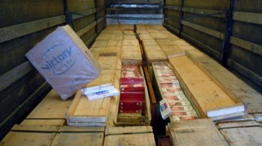 Bitlis&rsquo;Te 216 Bin 800 Paket Ka&ccedil;ak Sigara Ele Ge&ccedil;irildi