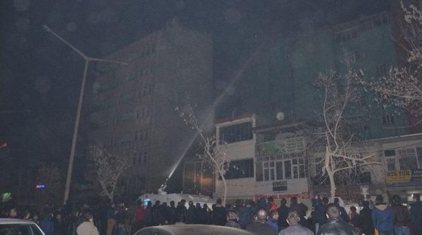 Y&uuml;ksekova&rsquo;da Toma&rsquo;lar Bu Kez Alkış Yağmuruna Tutuldu