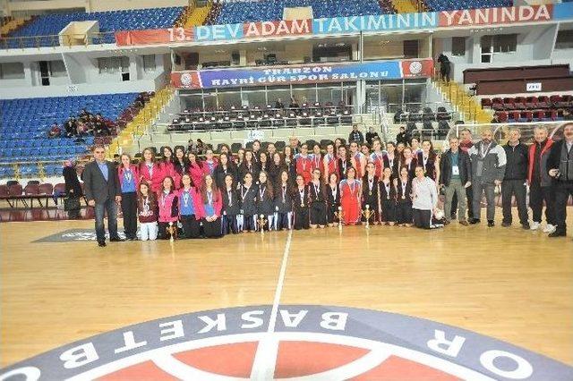 Trabzon Genç Kızlar Basketbol Müsabakaları Sona Erdi