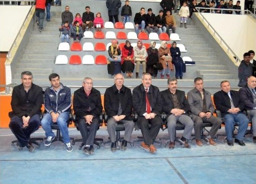 Adilcevaz&rsquo;da Mekke&rsquo;nin Fethinin Yıld&ouml;n&uuml;m&uuml; Kutlandı