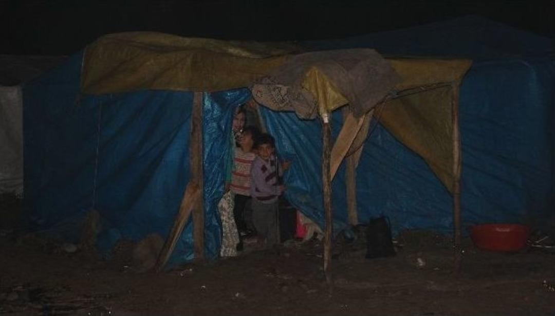 Yeni Yıla &Ccedil;adırda Girdiler