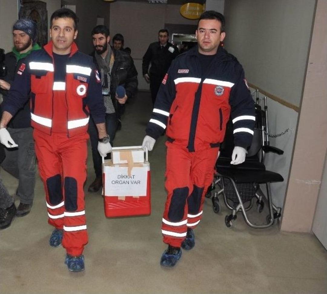Yeni Yılda Organlarıyla 3 Hastaya Umut Oldu