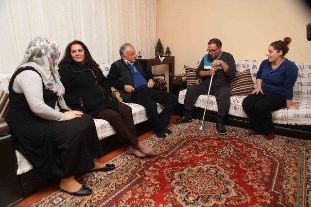 Başkan Karabağ&rsquo;dan Yeni Yıl S&uuml;rprizi 1