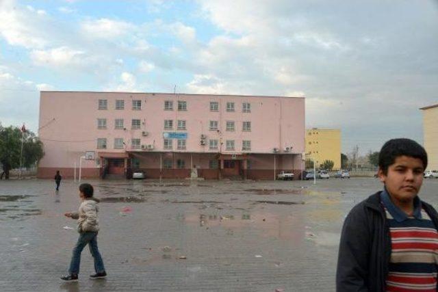 11 Yaşındaki &Ouml;ğrenciye M&uuml;stahdem Dayağı 2