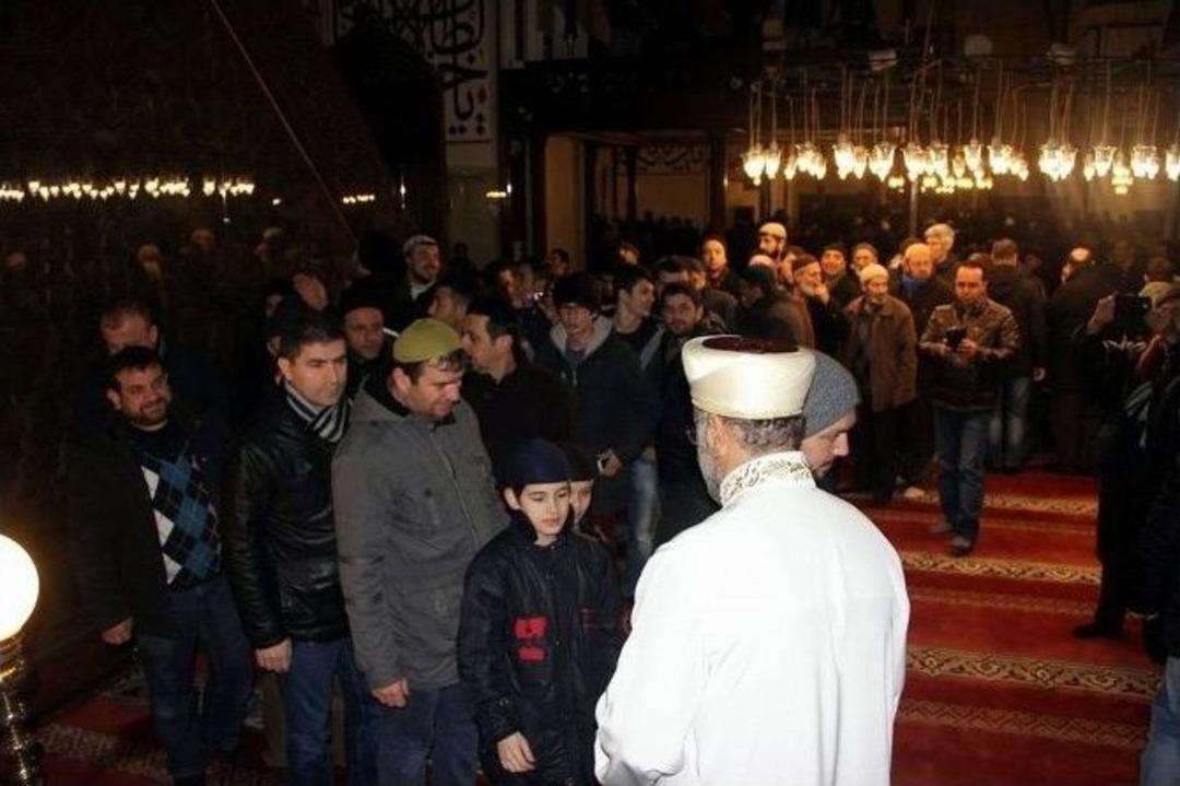 Ulucami Yılın İlk Sabah Namazında Doldu Taştı