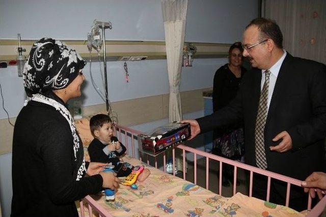 Vali Canbolat&rsquo;tan Yeni Yıl Ziyaretleri 1