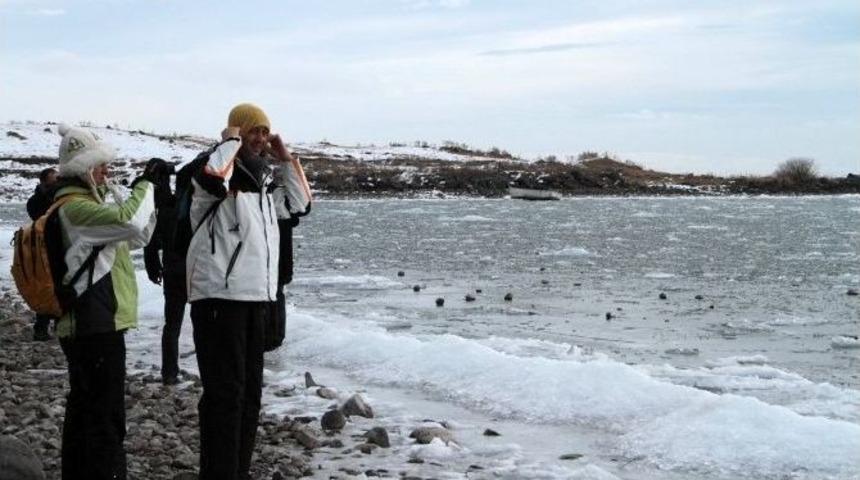 &Ccedil;ıldır G&ouml;l&uuml;&rsquo;ne Yerli Turist Akını