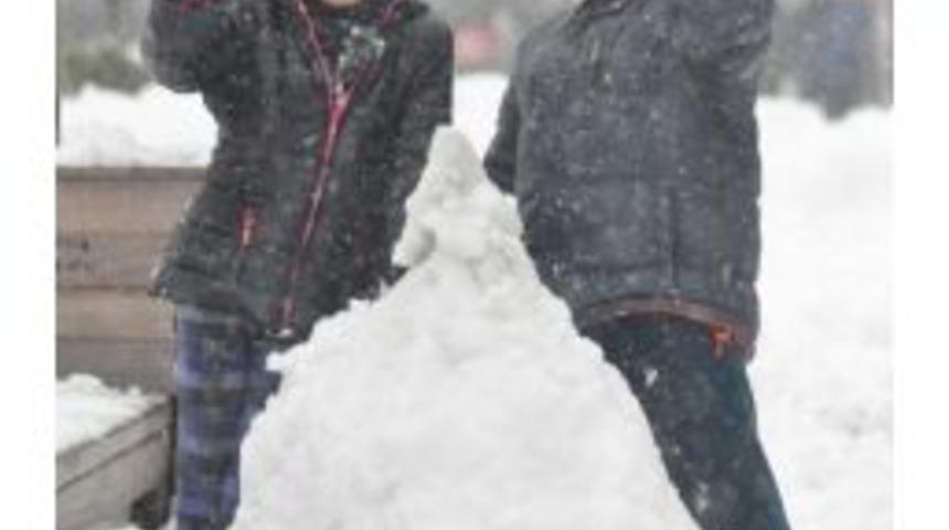 Bolulular Yeni Yıla Kar Yağışıyla Uyandı