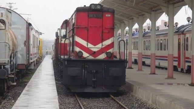 Batman’da Yük Treni Yayaya Çarptı