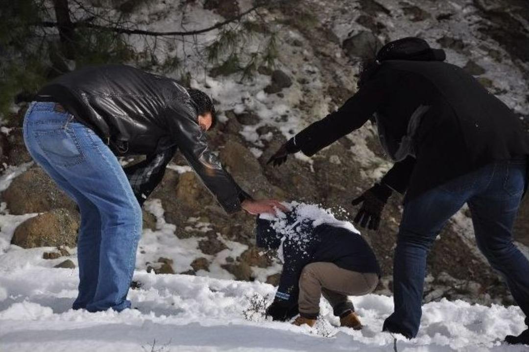 İzmirlilerin Kar Keyfi
