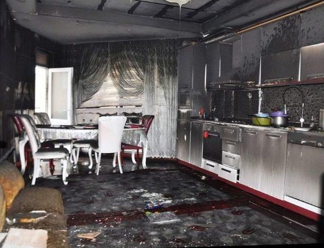 Batman&rsquo;da Ev Yangını Korkuttu 1