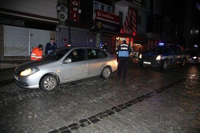 Büyükşehir Belediyesi Nöbetçi Ekipleri Gece Boyunca Çalıştı