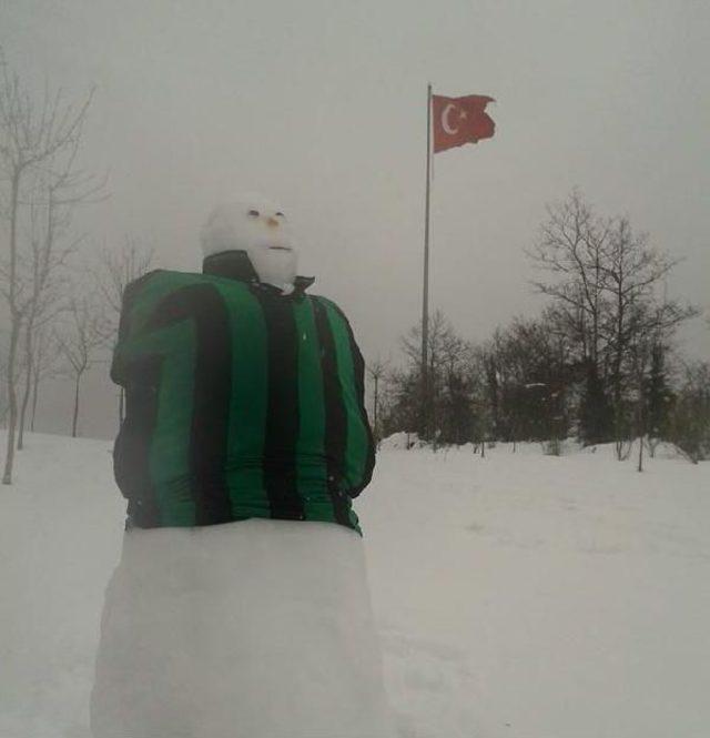 Kartepe de Kar Kalınlığı 1.5 Metreye Ulaştı 2