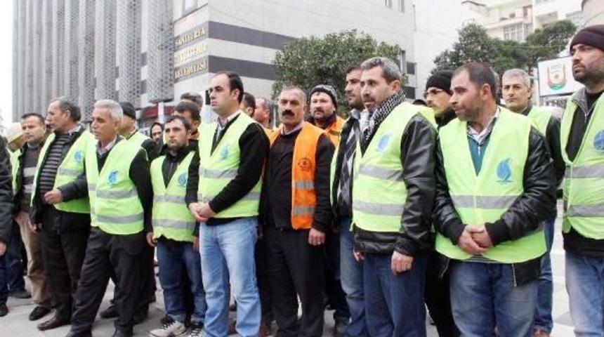 Taşeron İş&ccedil;ilerden Belediye &Ouml;n&uuml;nde Sessiz Eylem