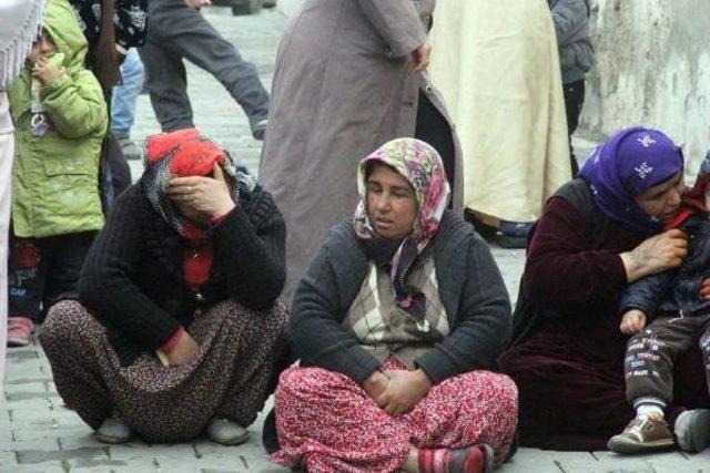 Şanlıurfa'da Kadınlar Kömür Kuyruğunda