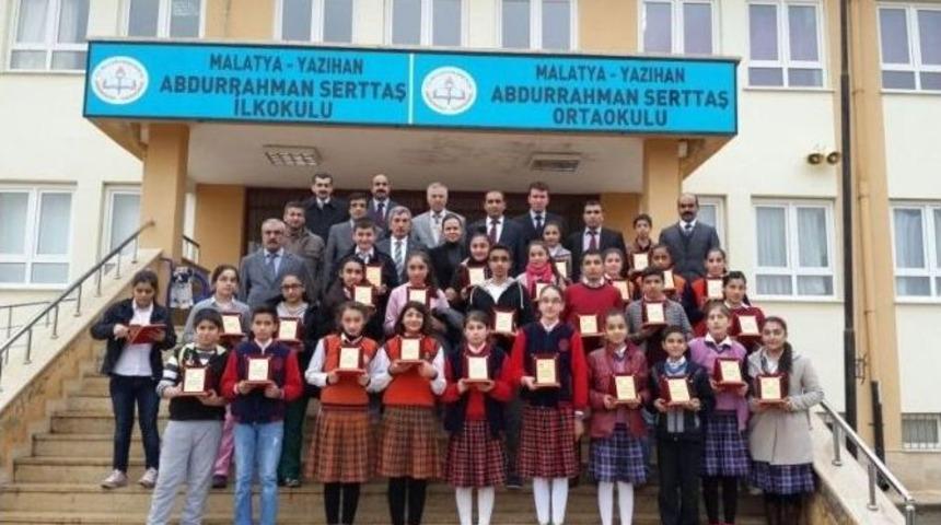 Yazıhan&rsquo;da Başarılı &Ouml;ğrenciler &Ouml;d&uuml;llendirildi