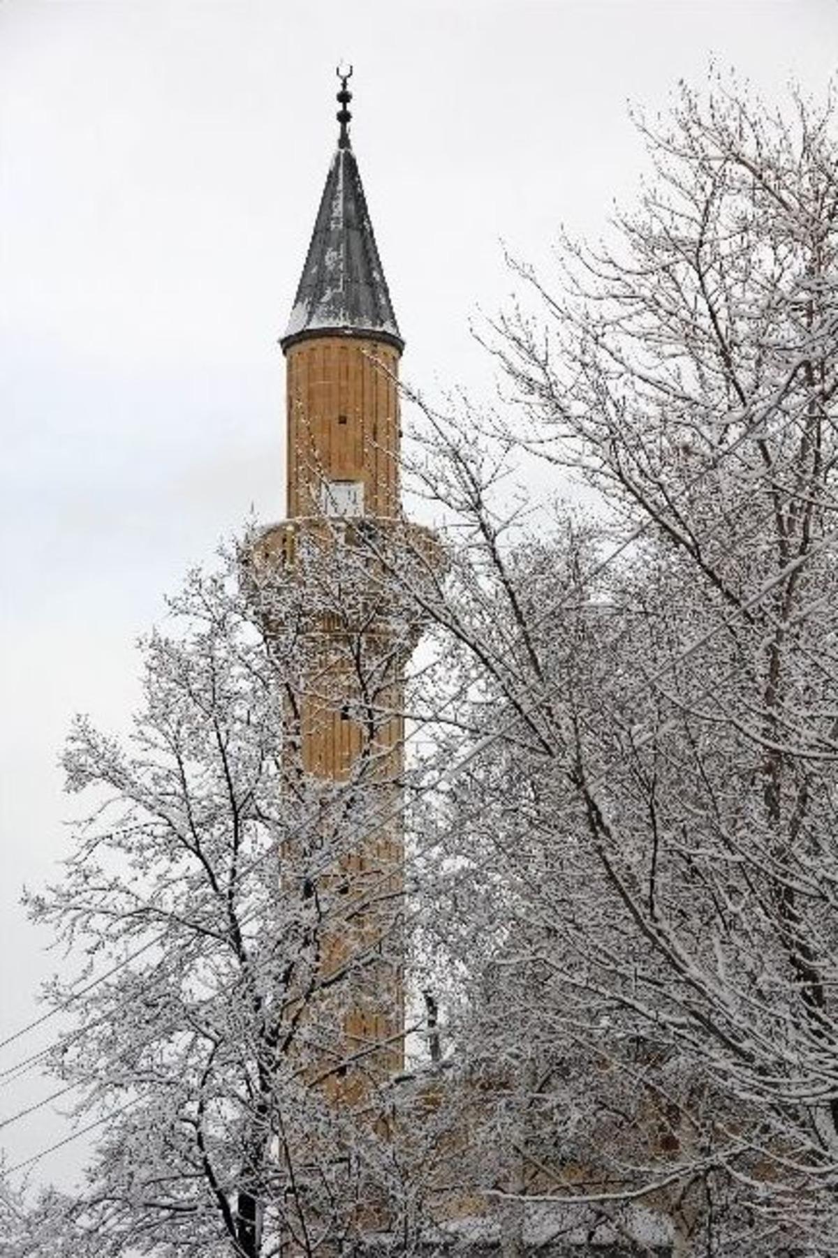 Erzurum&rsquo;da Kar Yağışı