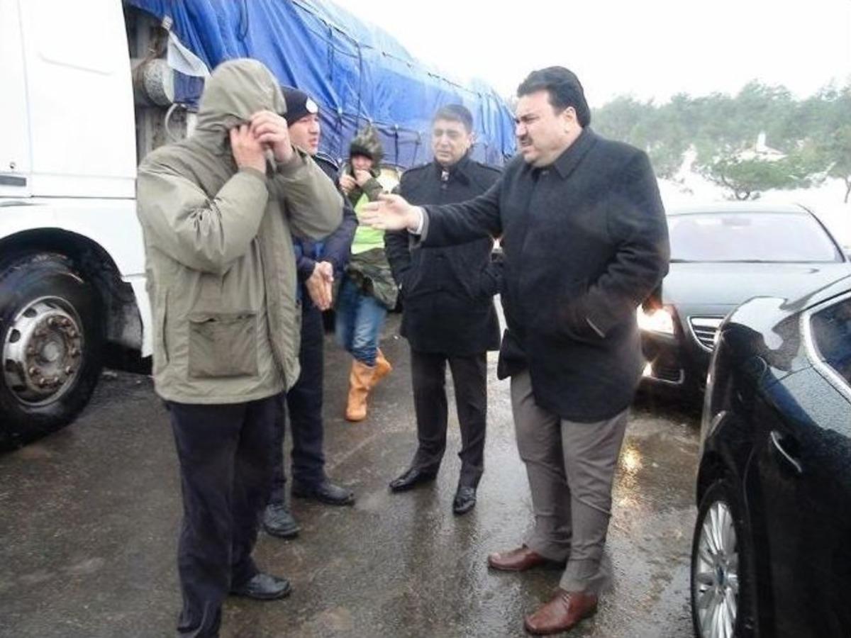 Yolda Kalanlara Havran Belediyesi Gıda Yardımı Yaptı