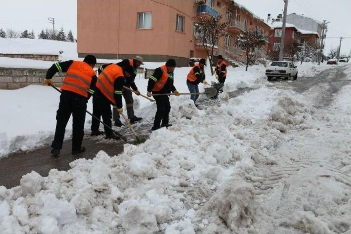 Odunpazarı Belediyes&rsquo;inin Kış M&uuml;cadelesi Devam Ediyor
