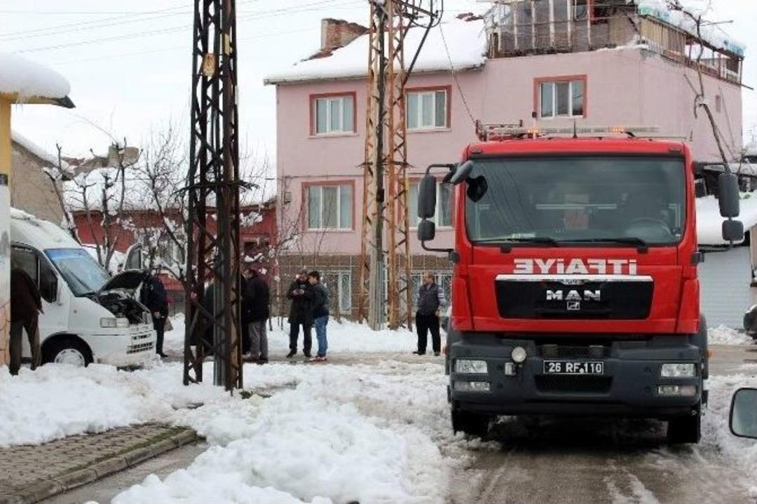 Eskişehir&rsquo;de Ara&ccedil; Yangını