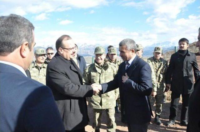 Hakkari Valisi, Üzümlü Sınır Kapısı'nda İnceleme Yaptı