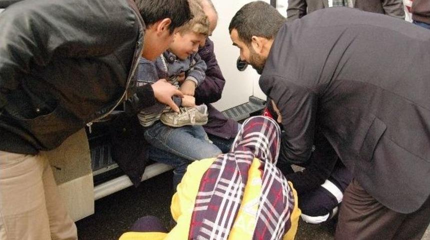 Otomobilin &Ccedil;arptığı Suriyeli &Ccedil;ocuk Yaralandı