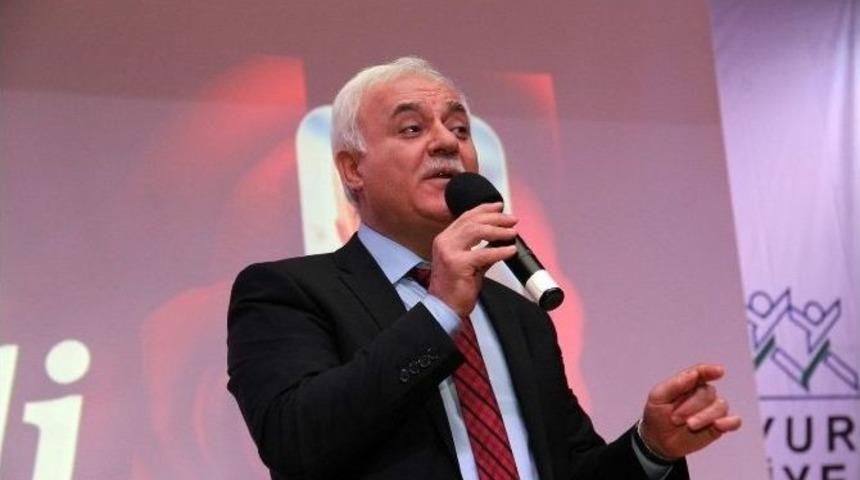 Nihat Hatipoğlu: &ldquo;hz. Peygamber Doğduğunda D&uuml;nyada Olağan&uuml;st&uuml; Şeyler Oldu&rdquo;