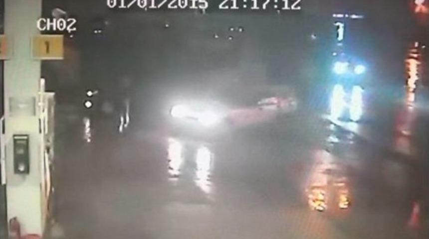 Gazeteciye Otomobil &Ccedil;arptı