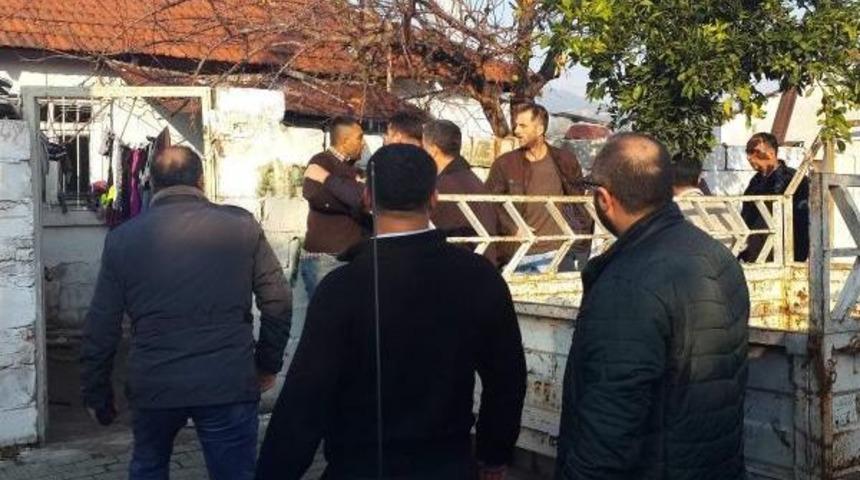 Sopalı Şişeli Kavgada Yaralandı