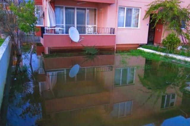 Köyceğiz Gölü Taştı, Cadde Venedik'e Döndü