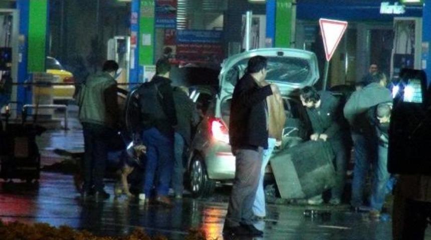 Ş&uuml;pheli Ara&ccedil; Polisi Alarma Ge&ccedil;irdi