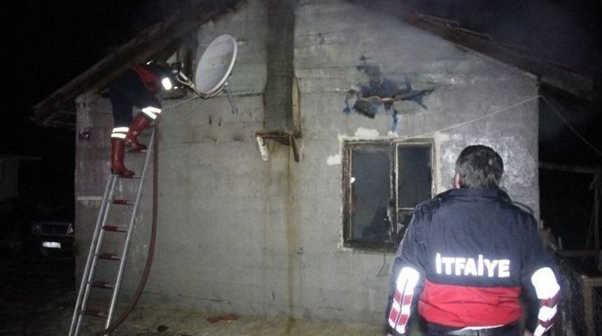 Sinop&rsquo;ta Ev Yangını