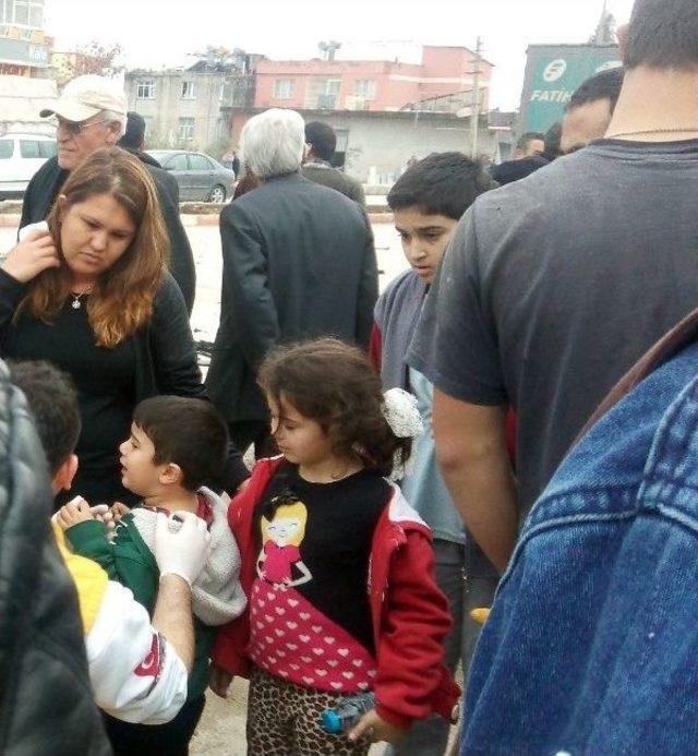 (&ouml;zel Haber) Tır İle Otomobil &Ccedil;arpıştı: 3 Yaralı 1