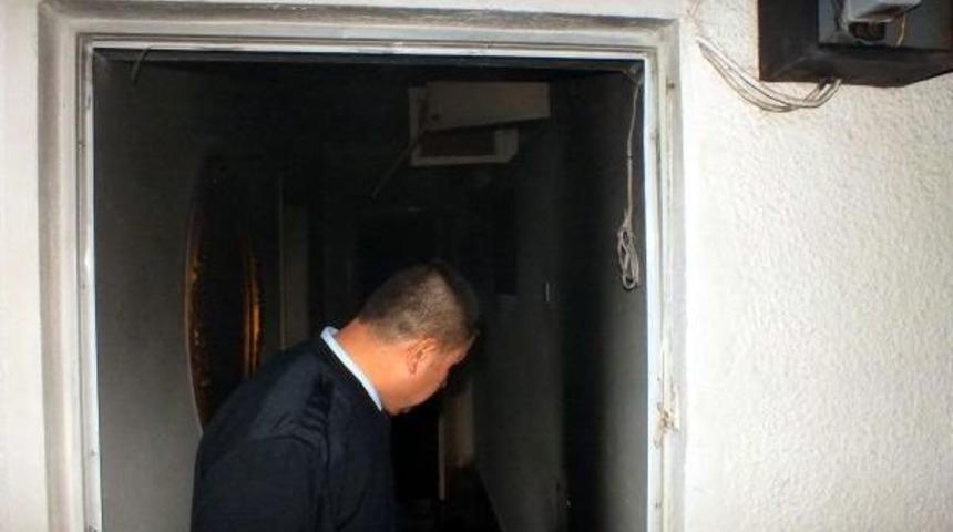 Elektrik Kablosundan &Ccedil;ıkan Yangın Korkuttu